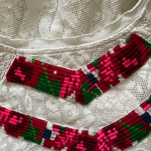 Free People Crochet Lace Oaxaca Embroidered Beach Top Boho Shirt S P - Picture 3 of 11